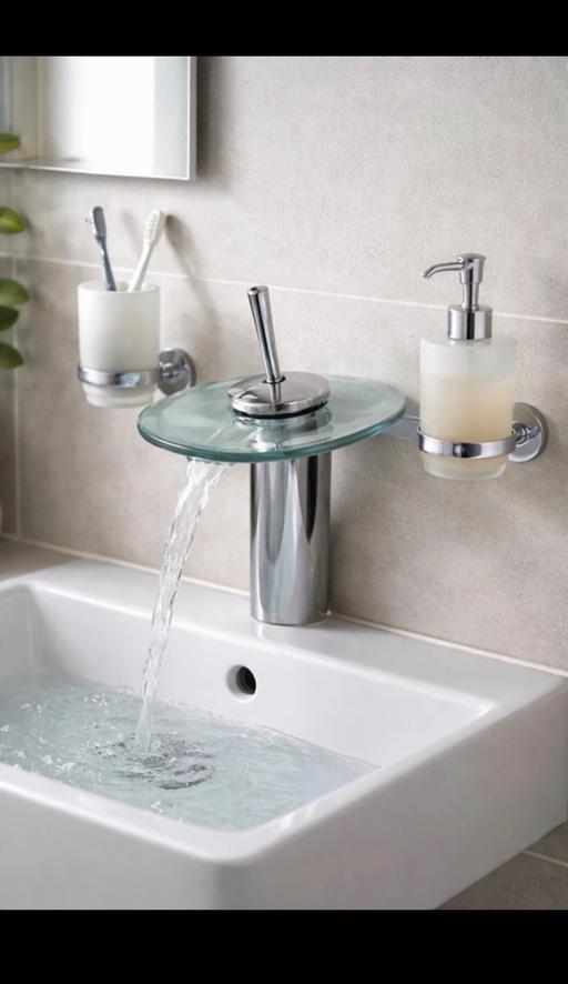 Buy & Sell Edmonton North London - Photos for Waterfall bathroom basin tap