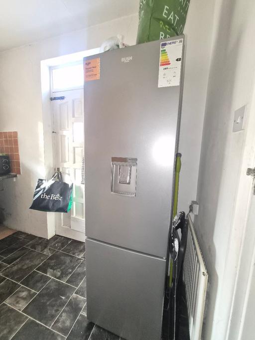 Buy & Sell Bedford Park West London - Photos for Fridge