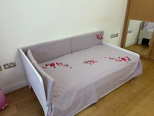 Buy & Sell Swiss Cottage North West London - Photos for Girl’s bed