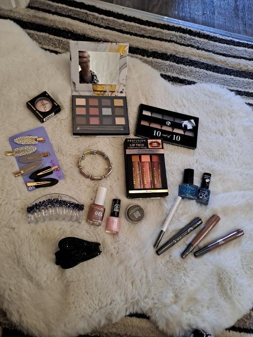 Buy & Sell Gleadless Valley Sheffield - Photos for women's makeup bundle