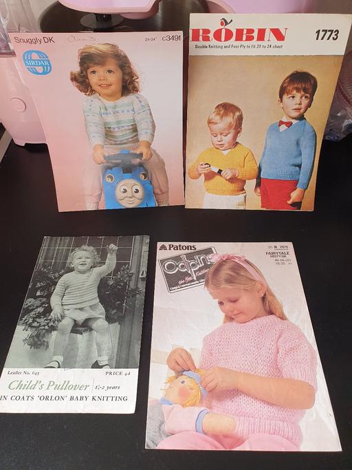 courses Upper Gornal Dudley - Photos for vintage knitting patterns x 4