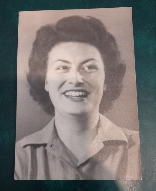 Buy & Sell Thatto Heath Saint Helens - Photos for antique 1920s lady portrait photograph