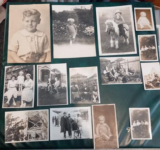 Buy & Sell Thatto Heath Saint Helens - Photos for 14 antique 1920s family photographs