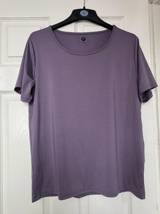 Buy & Sell Blackpool Lancashire - Photos for Lilac Short Sleeve Top size 12/14