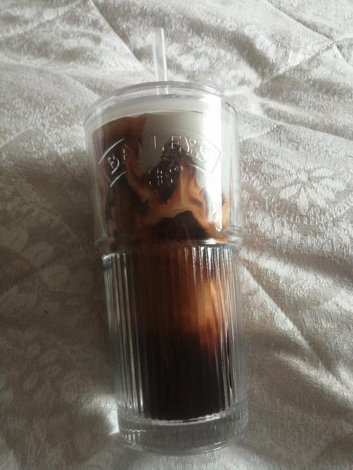 Buy & Sell Heath Town Wolverhampton - Photos for New drinking glass with straw