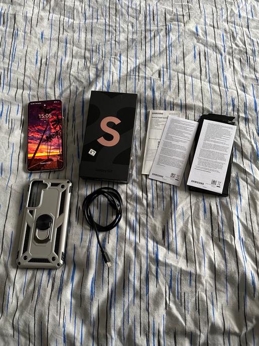 Buy & Sell Pudsey Leeds - Photos for Samsung galaxy s22 Rose gold