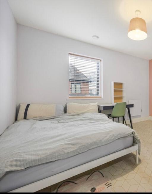 Buy & Sell Hackney Central East London - Photos for FREE DOUBLE BED & MATTRESS