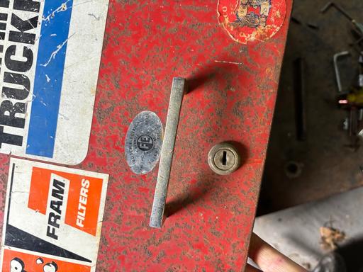 Buy & Sell Old Clee North East Lincolnshire - Photos for Metal tool chest