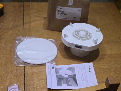Buy & Sell Keresley End Nuneaton and Bedworth - Photos for 2 x Titon tp640i extractor fan