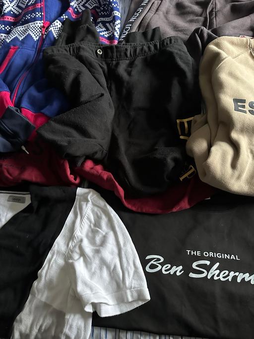 Buy & Sell Pudsey Leeds - Photos for Bundle of clothes various sizes