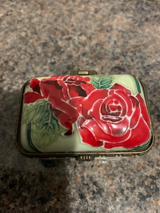 Buy & Sell Corngreaves Trading Estate Sandwell - Photos for Trinket box old Tupton ware buyer collect