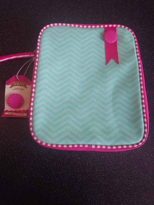Buy & Sell Woodthorpe Charnwood - Photos for Green/pink zip up tablet case