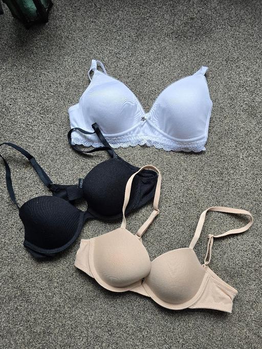Buy & Sell Rowley Regis Sandwell - Photos for 3 x 34A bra's