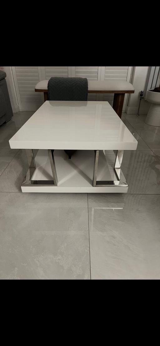Buy & Sell Goodmayes East London - Photos for Coffee table