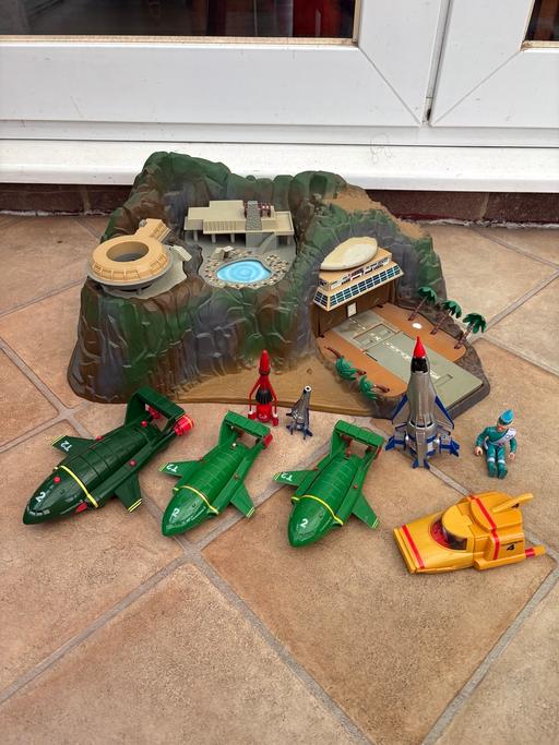 Buy & Sell East Malling Tonbridge and Malling - Photos for Tracey island