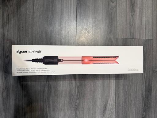 Buy & Sell Southall Ealing - Photos for Dyson Hair Straightner