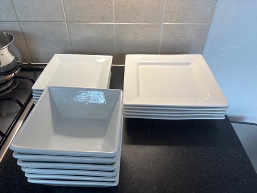 Buy & Sell Streetly Walsall - Photos for Square Dinner, side plates and bowls