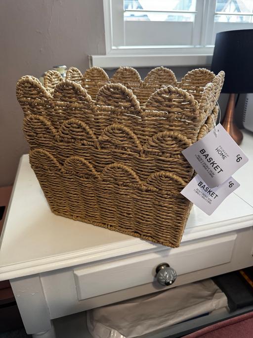 Buy & Sell Smethwick Sandwell - Photos for Medium size wicker baskets