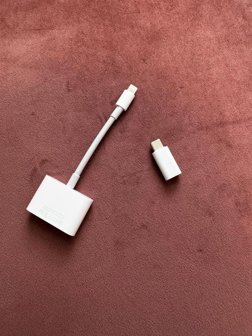Buy & Sell Smethwick Sandwell - Photos for HDMI to lightning phone adapter (plus USB-C)