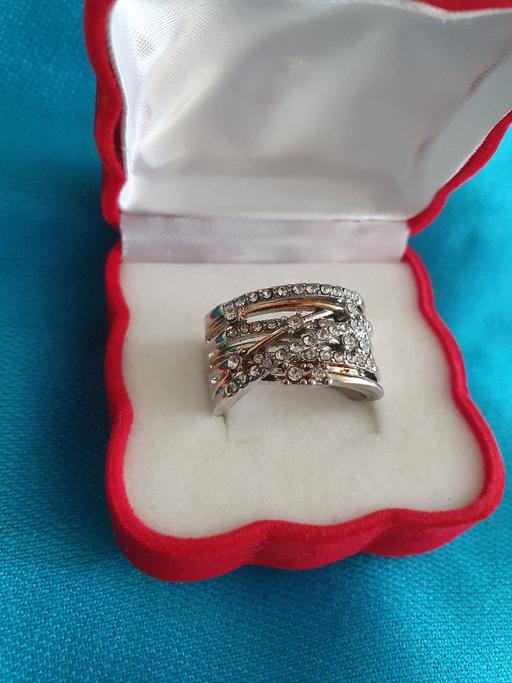 Buy & Sell Oxley Wolverhampton - Photos for Ring