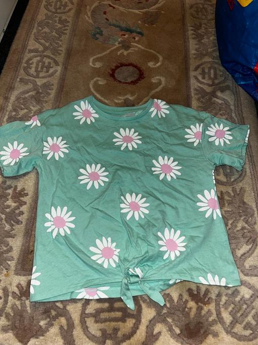 Buy & Sell Harborne Birmingham - Photos for Girls tshirt 5-6yrs