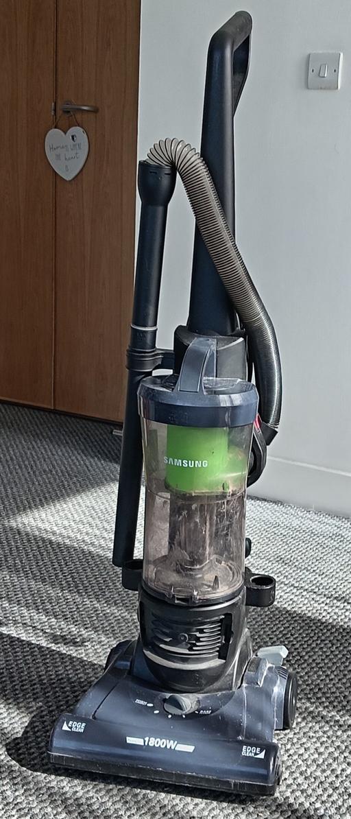Buy & Sell Dagenham Barking and Dagenham - Photos for Samsung bagless 1800W upright hoover