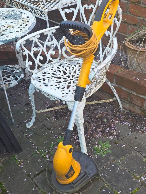 Buy & Sell Holly Hall Dudley - Photos for JCB GRASS STRIMMER....LT30500