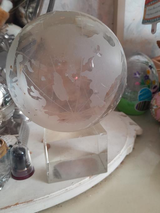 Buy & Sell Netherton Dudley - Photos for big heavy glass ball on pedistal