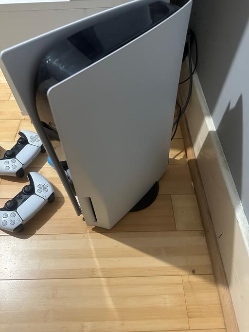 Buy & Sell Blackhorse Road East London - Photos for Ps5 with controller bundle