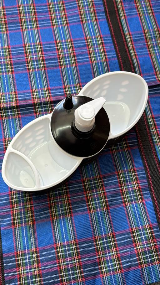 Buy & Sell Yardley Birmingham - Photos for Black & White Soap/Lotion Dispenser