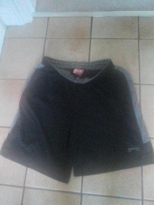 Buy & Sell Streetly Walsall - Photos for SLAZENGER BLACK SHORTS INSERT GREY PANELS
