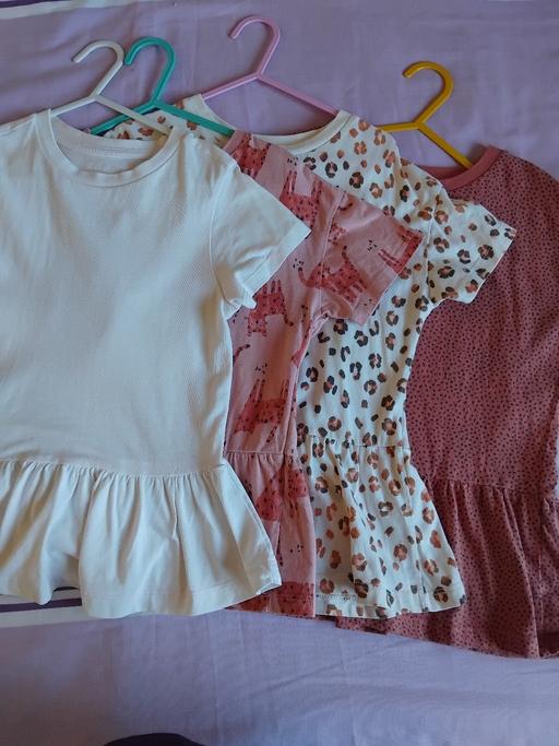 Buy & Sell Rawmarsh Rotherham - Photos for 8 tops girl bundle 5-6 years