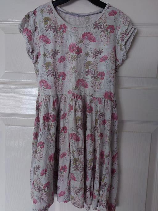 Buy & Sell Woodthorpe Charnwood - Photos for Girls floral dress size 9 years