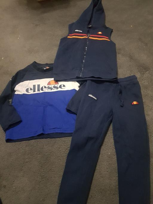 Buy & Sell Longley Sheffield - Photos for boys ellesse set 5 to 6 years