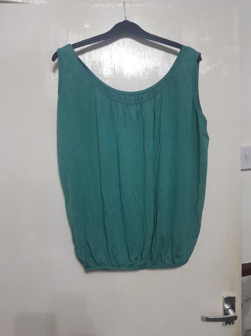 Buy & Sell Longley Sheffield - Photos for ladies top size 18 to 20