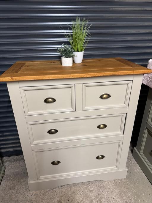 Buy & Sell Hoobrook Wyre Forest - Photos for Pine chest of drawers