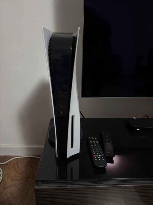 Buy & Sell Wandsworth South West London - Photos for PlayStation 5 1TB disc edition