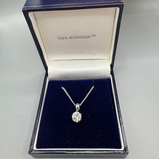 Buy & Sell Tyseley Birmingham - Photos for Boxed Crystal Necklace