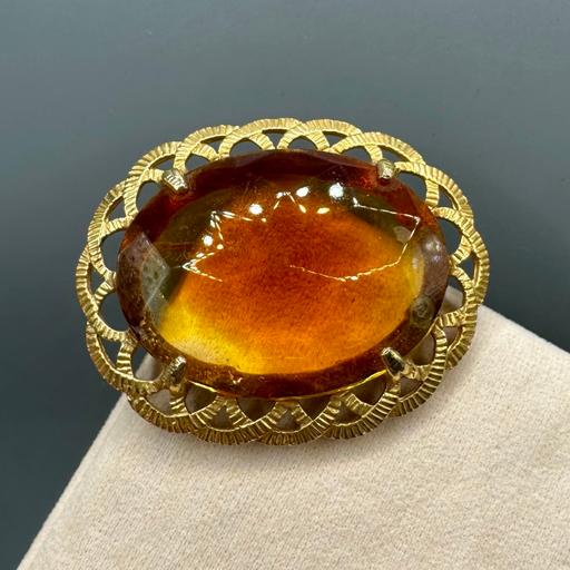 Buy & Sell Tyseley Birmingham - Photos for Beautiful Vintage Oval Amber Glass Brooch