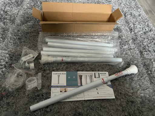 Buy & Sell Moxley Walsall - Photos for WHITE METAL CURTAIN POLE SETS