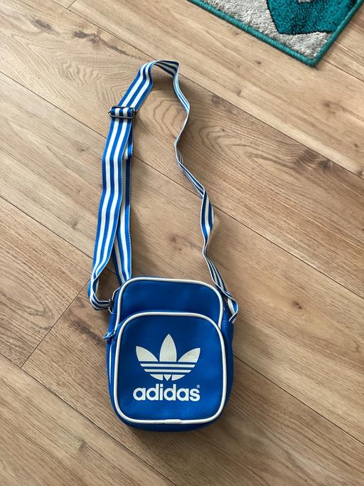 Buy & Sell Shotton Colliery County Durham - Photos for Adidas bag