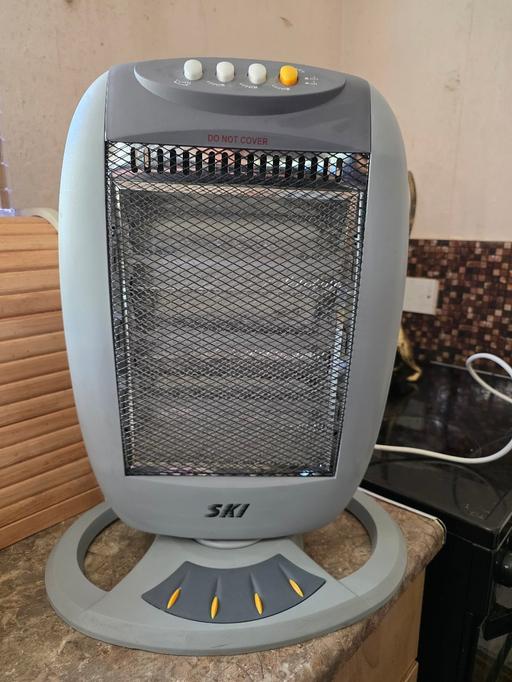 Buy & Sell Pensnett Dudley - Photos for HALOGEN HEATER 1200W