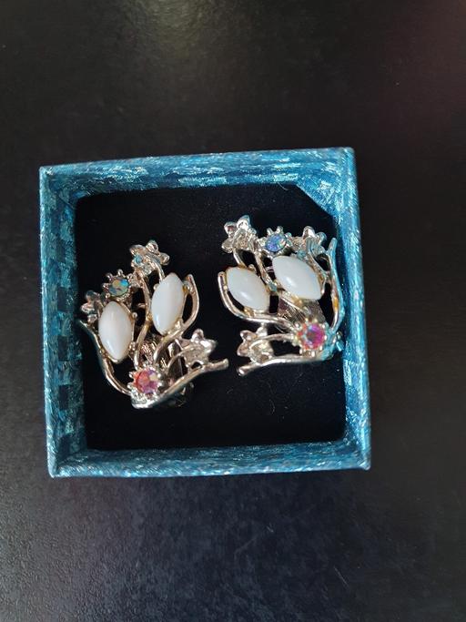 Buy & Sell Upper Gornal Dudley - Photos for vintage aurora borealis earrings