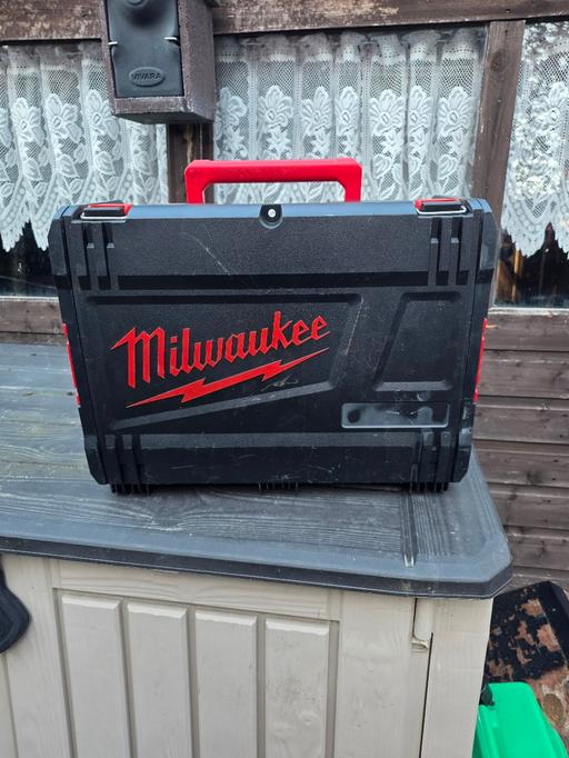 Buy & Sell Pensnett Dudley - Photos for MILWAUKEE LARGE BOX