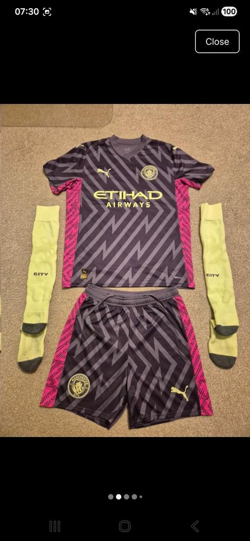 Buy & Sell Bilston Wolverhampton - Photos for Manchester city goalkeepers set