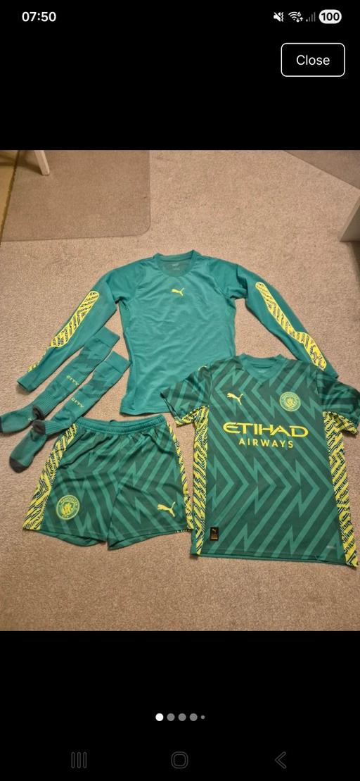 Buy & Sell Bilston Wolverhampton - Photos for Manchester city goalkeepers set