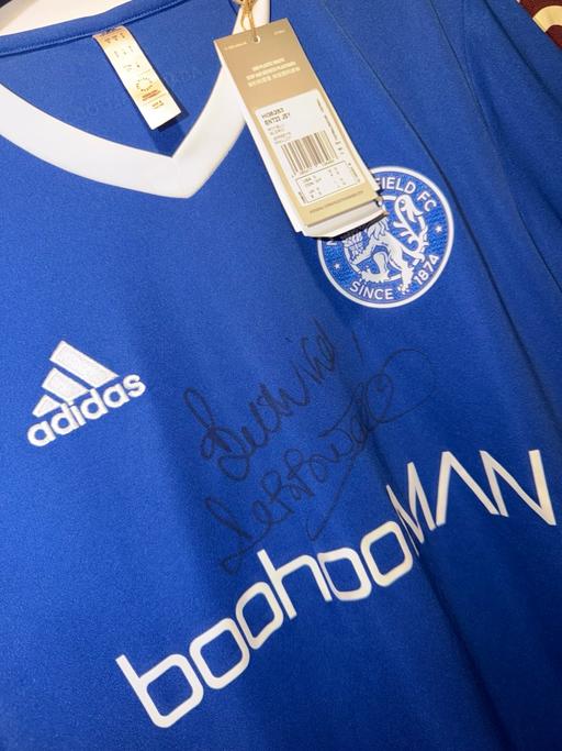 Buy & Sell Whittington Moor Chesterfield - Photos for Macclesfield FC signed Robbie savage shirt