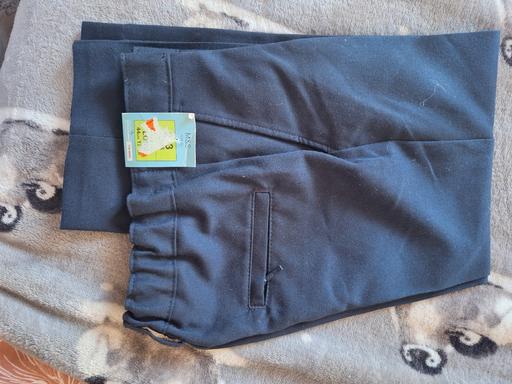 Buy & Sell Ettingshall Park Wolverhampton - Photos for New M&S 2-3 years Navy School Trousers