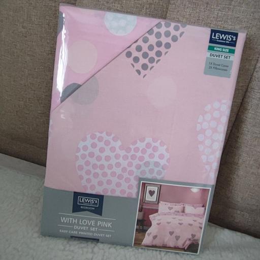 Buy & Sell Savile Town Kirklees - Photos for Lewis's king size duvet cover set.