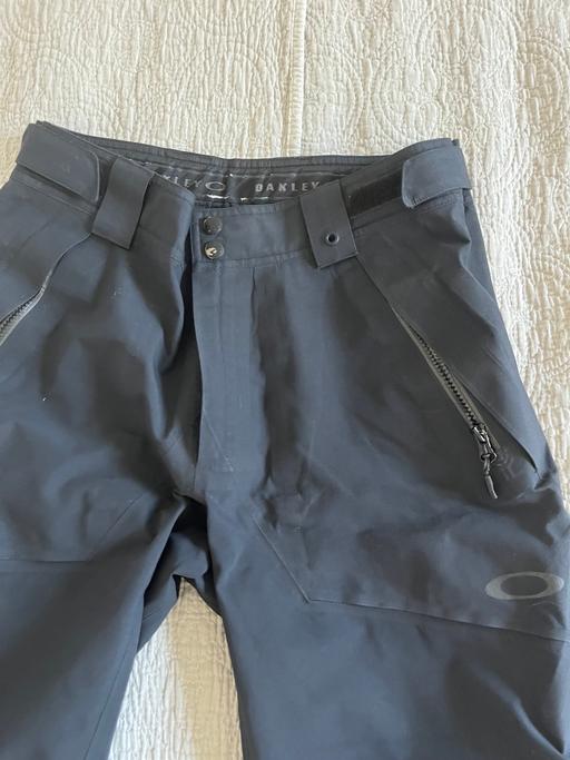 Buy & Sell Archway North London - Photos for Oakley Snowboard Pants